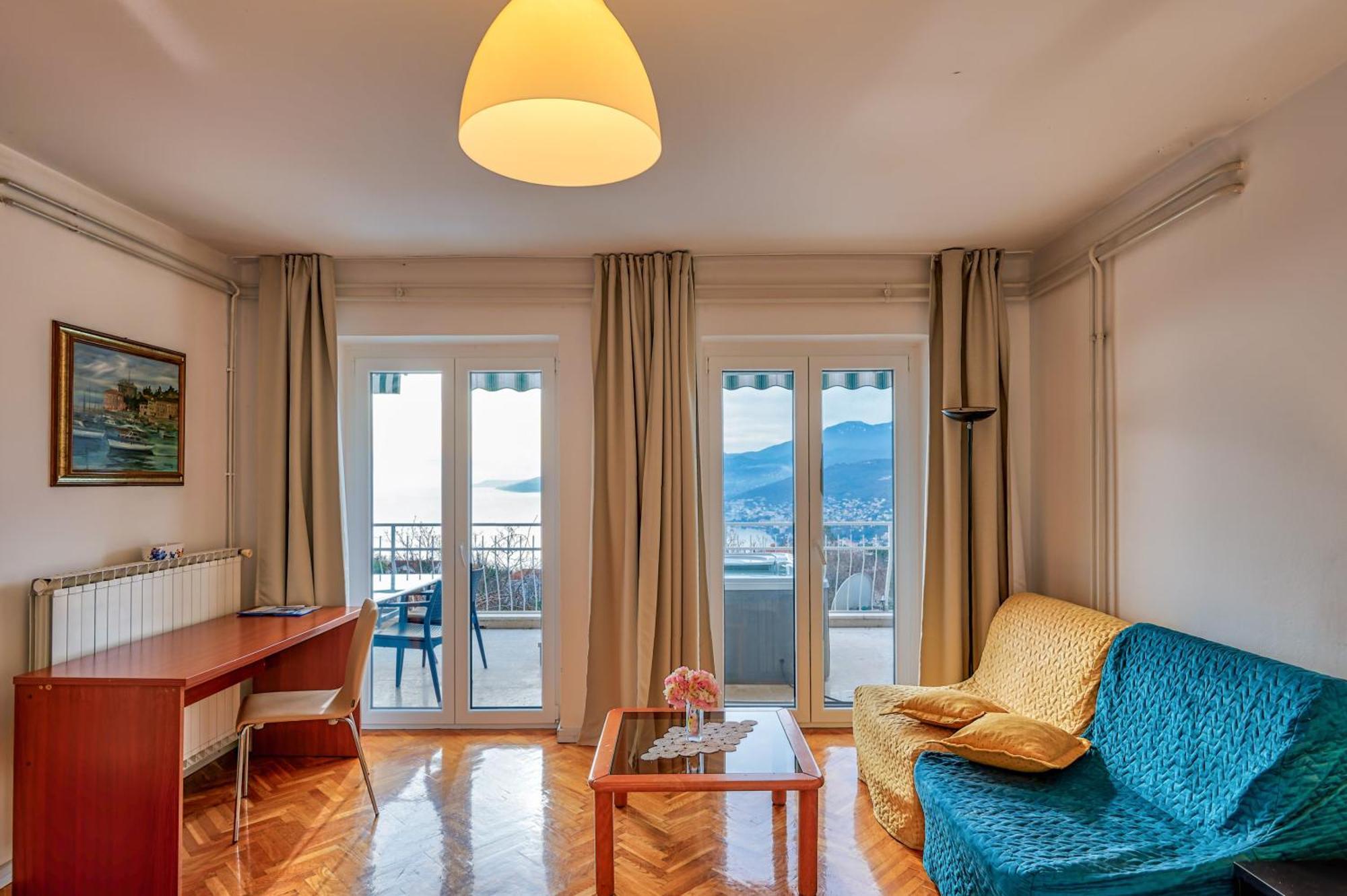 Frlan Ii. Apartment